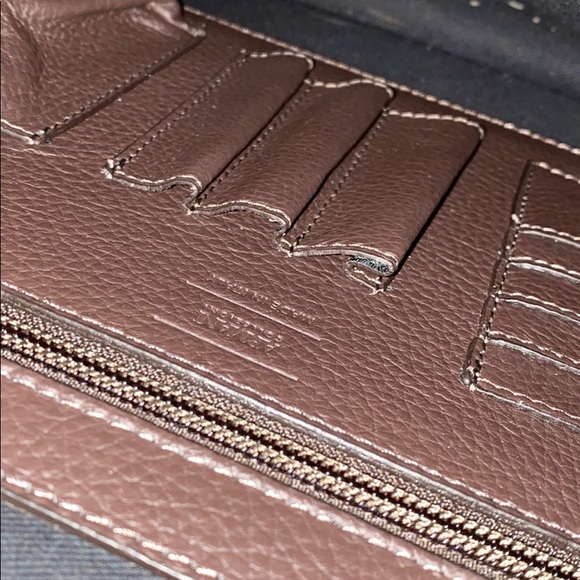 Giorgio Armani messenger bag new other tags - Picture 8 of 11